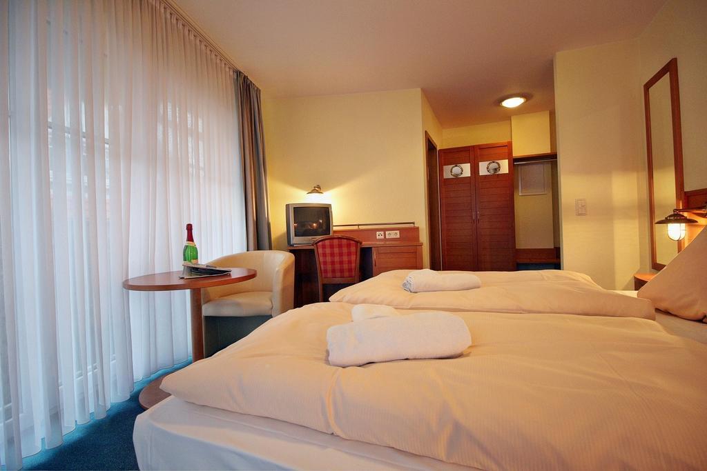 Haus Weida Hotel Breege Phòng bức ảnh